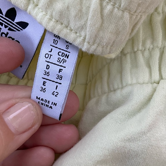 Addidas pastel yellow lightweight denim style short shorts, Small - Picture 8 of 11